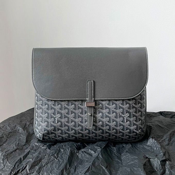 goyard coursier lightweight slim body messenger crossbody bag
